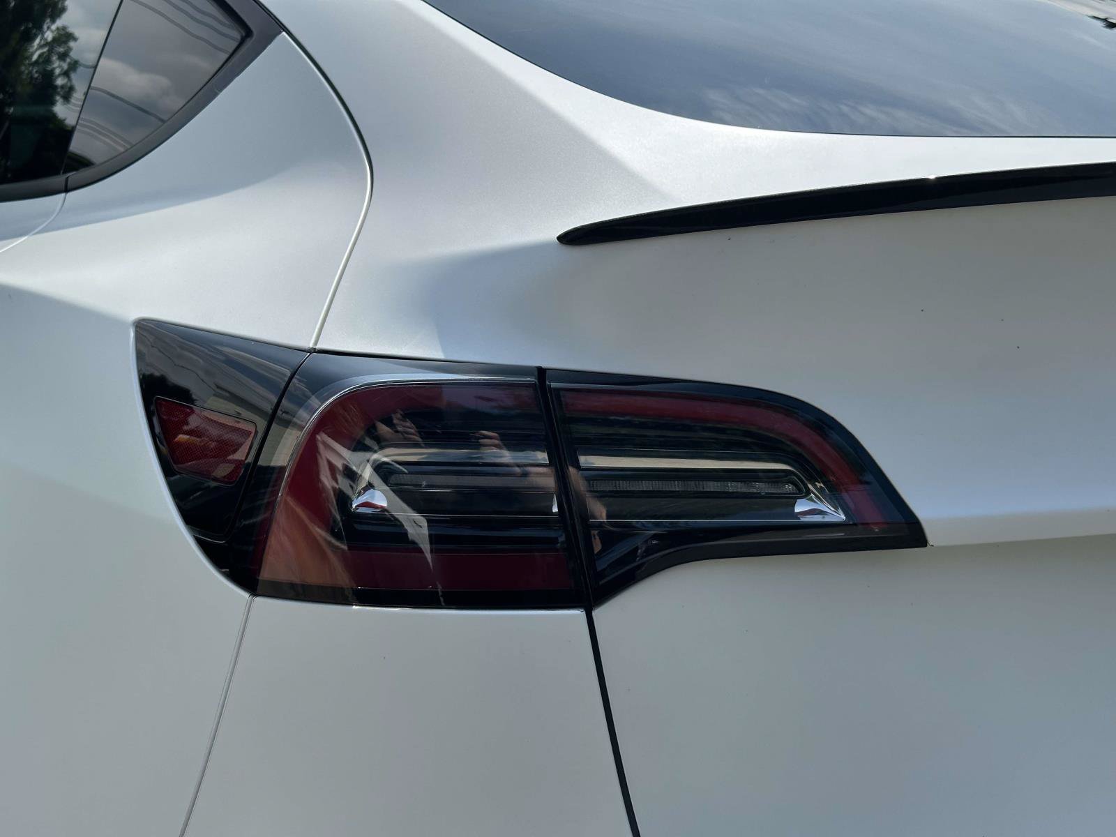 Used 2021 Tesla Model Y Long Range AWD/4WD image 11