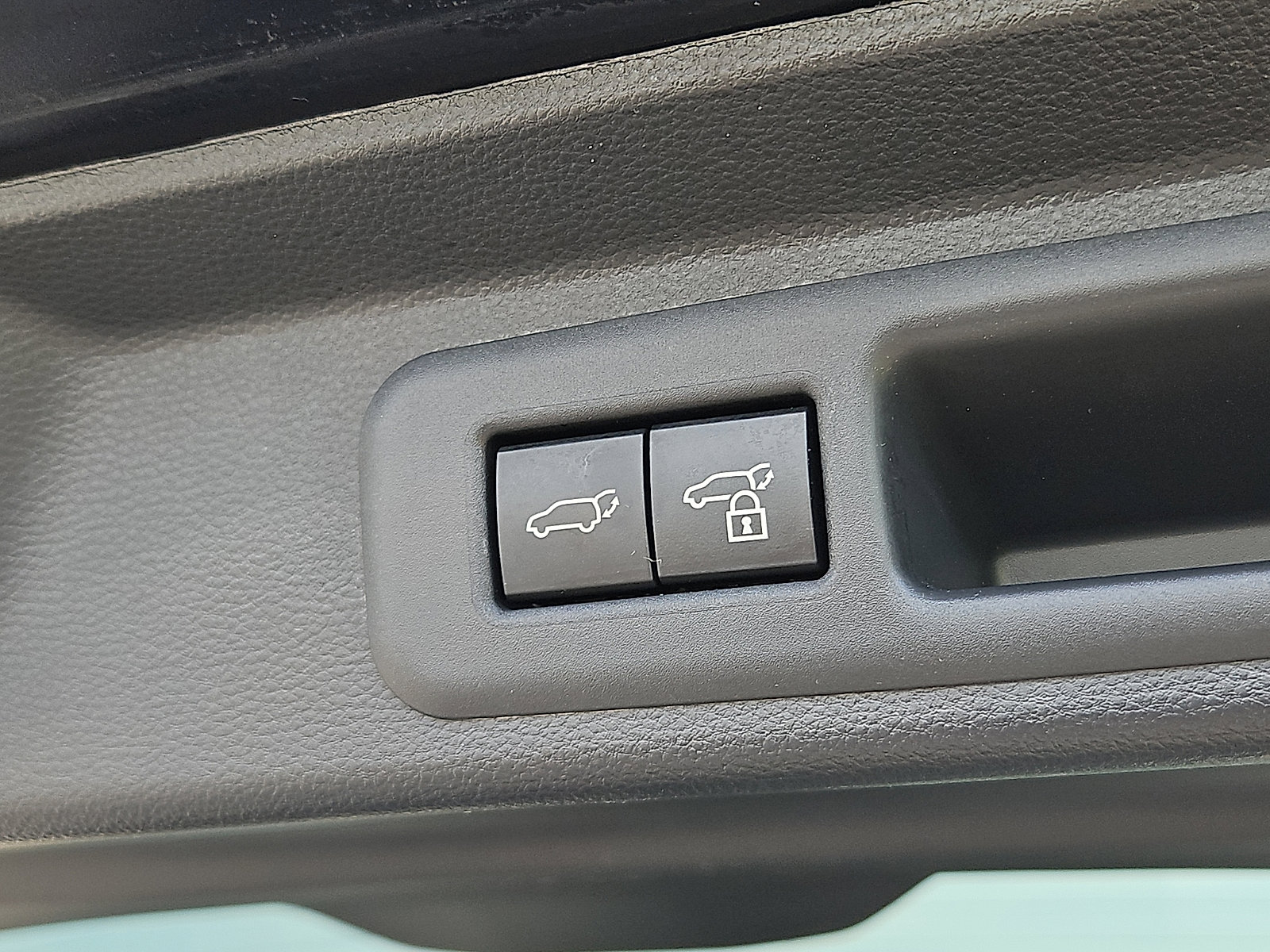 Used 2024 Toyota Sequoia Capstone image 31