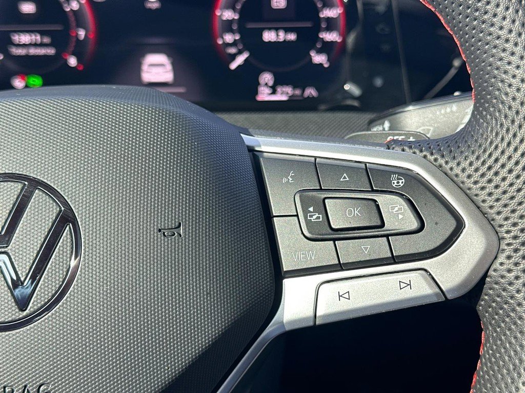 Used 2025 Volkswagen GTI SE FWD image 26