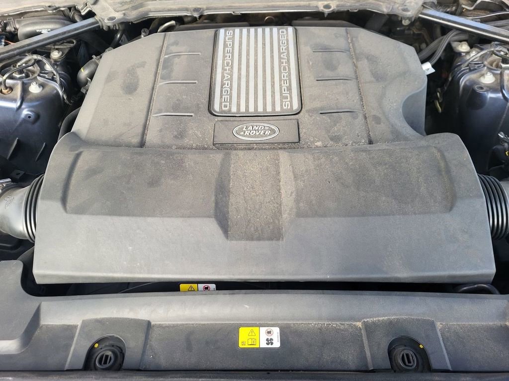 Used 2016 Land Rover Range Rover HSE image 37