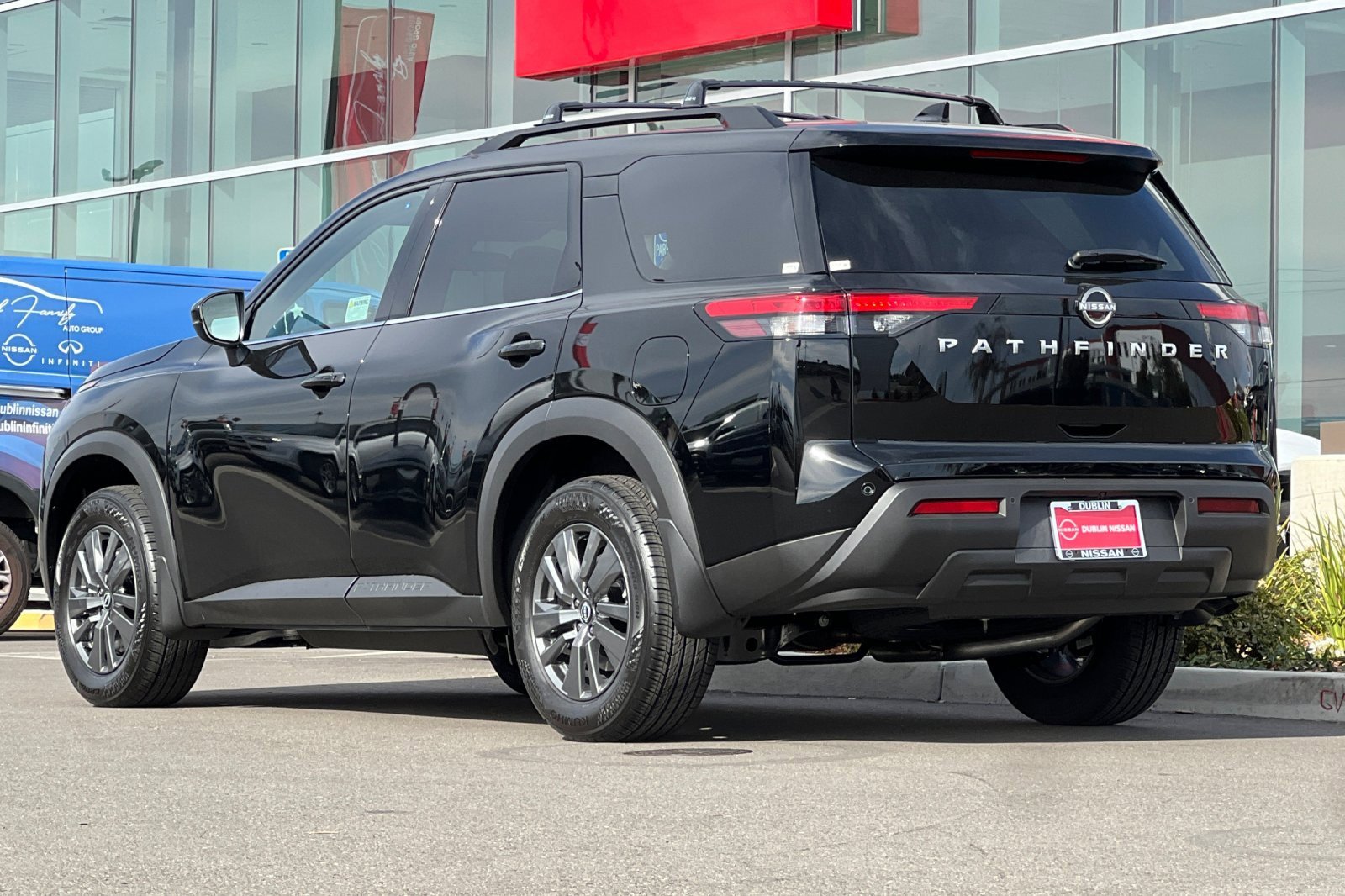 New 2025 Nissan Pathfinder SV image 6