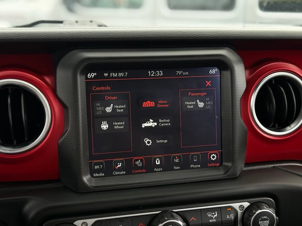 Used 2023 Jeep Gladiator Rubicon w/ Cold Weather Group AWD/4WD image 20