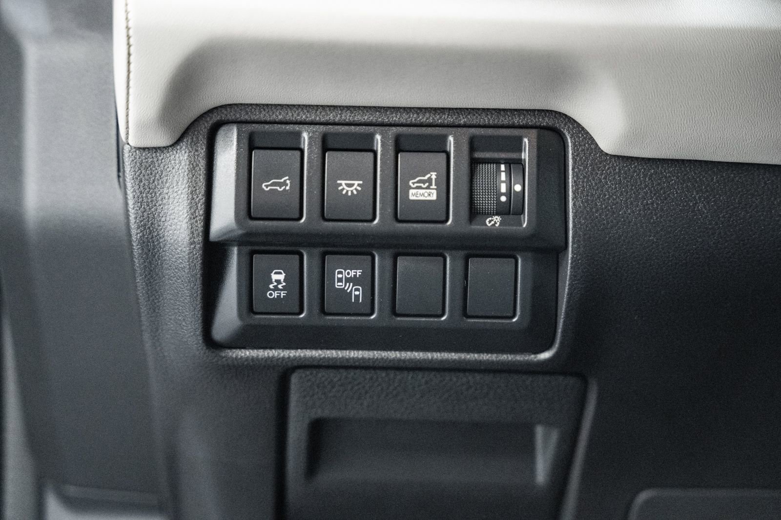 Used 2021 Subaru Ascent Limited AWD/4WD image 47