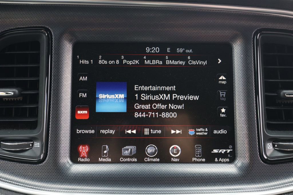 Used 2015 Dodge Challenger SRT w/ Technology Group image 17