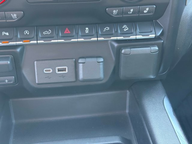 Used 2020 Chevrolet Silverado 1500 LTZ w/ LTZ Convenience Package AWD/4WD image 28