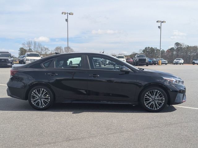 Used 2023 Kia Forte GT-Line FWD image 2