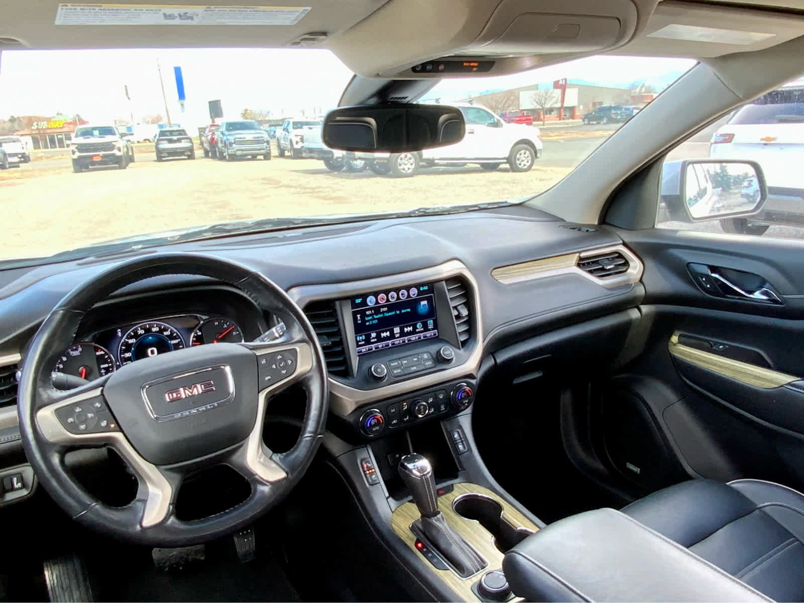 Used 2019 GMC Acadia Denali image 34