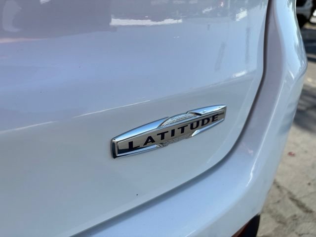Used 2024 Jeep Compass Latitude AWD/4WD image 9