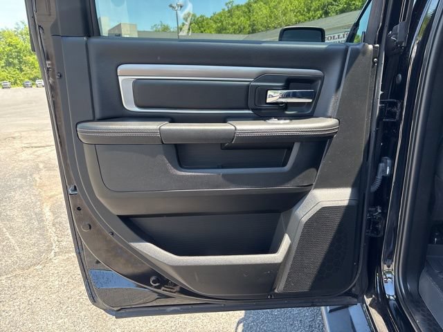 Used 2024 RAM 1500 Classic Warlock w/ Electronics Group AWD/4WD image 14