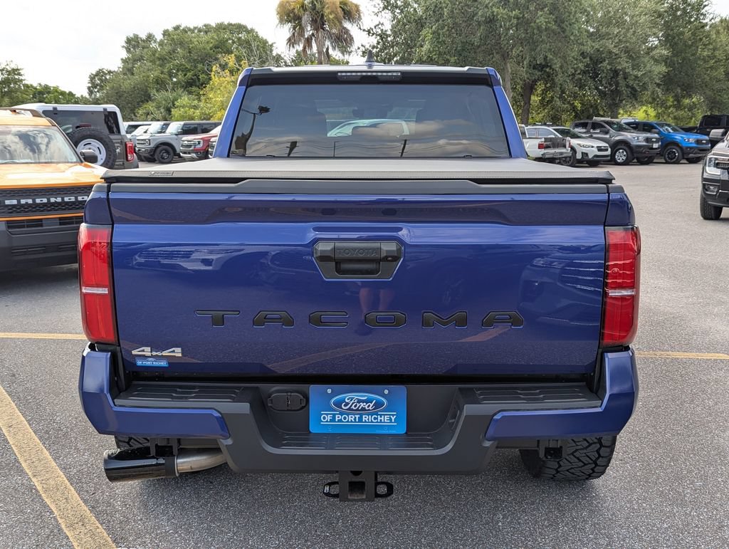 Used 2025 Toyota Tacoma SR5 AWD/4WD image 7