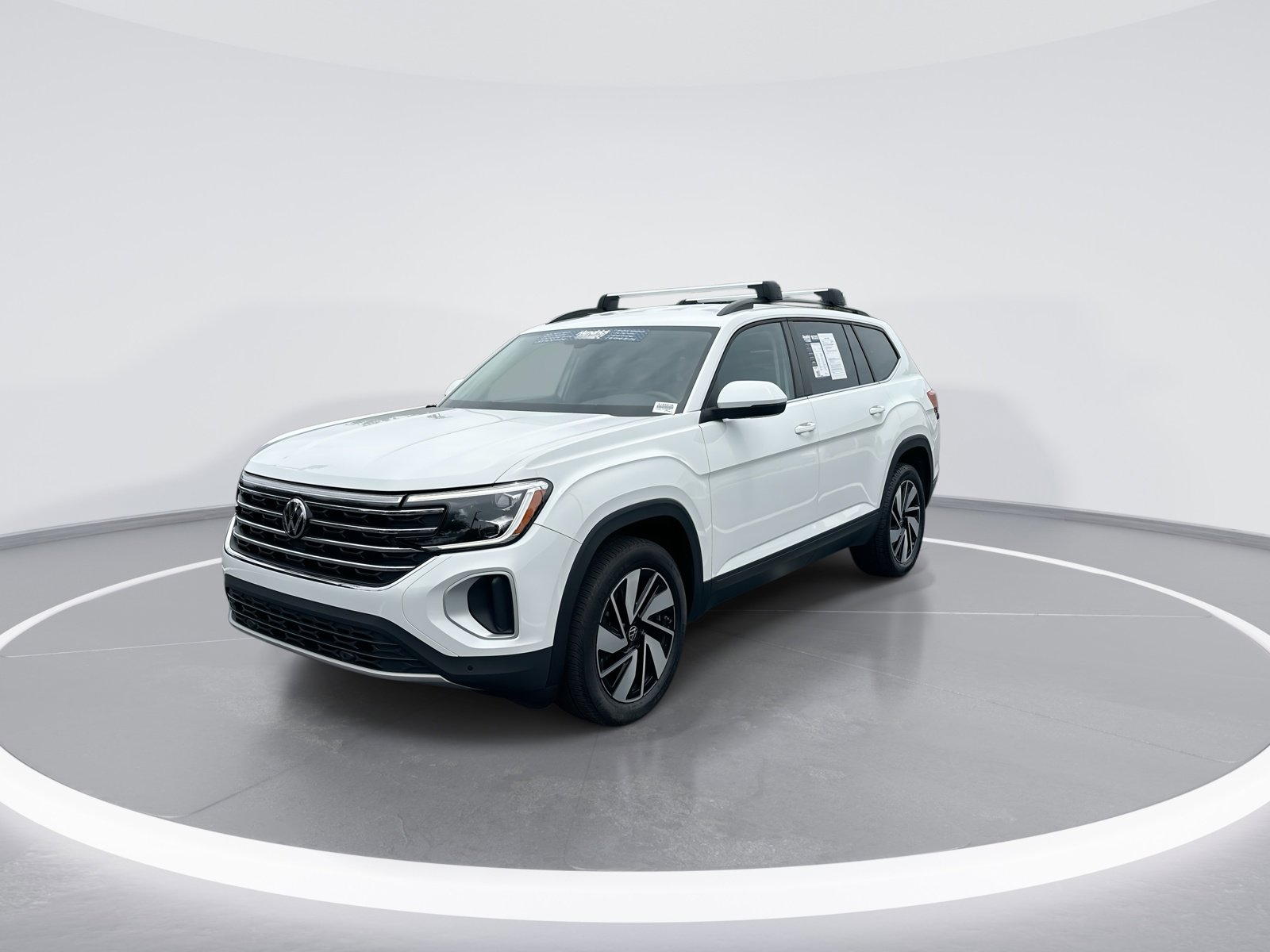 Used 2024 Volkswagen Atlas SE FWD image 5