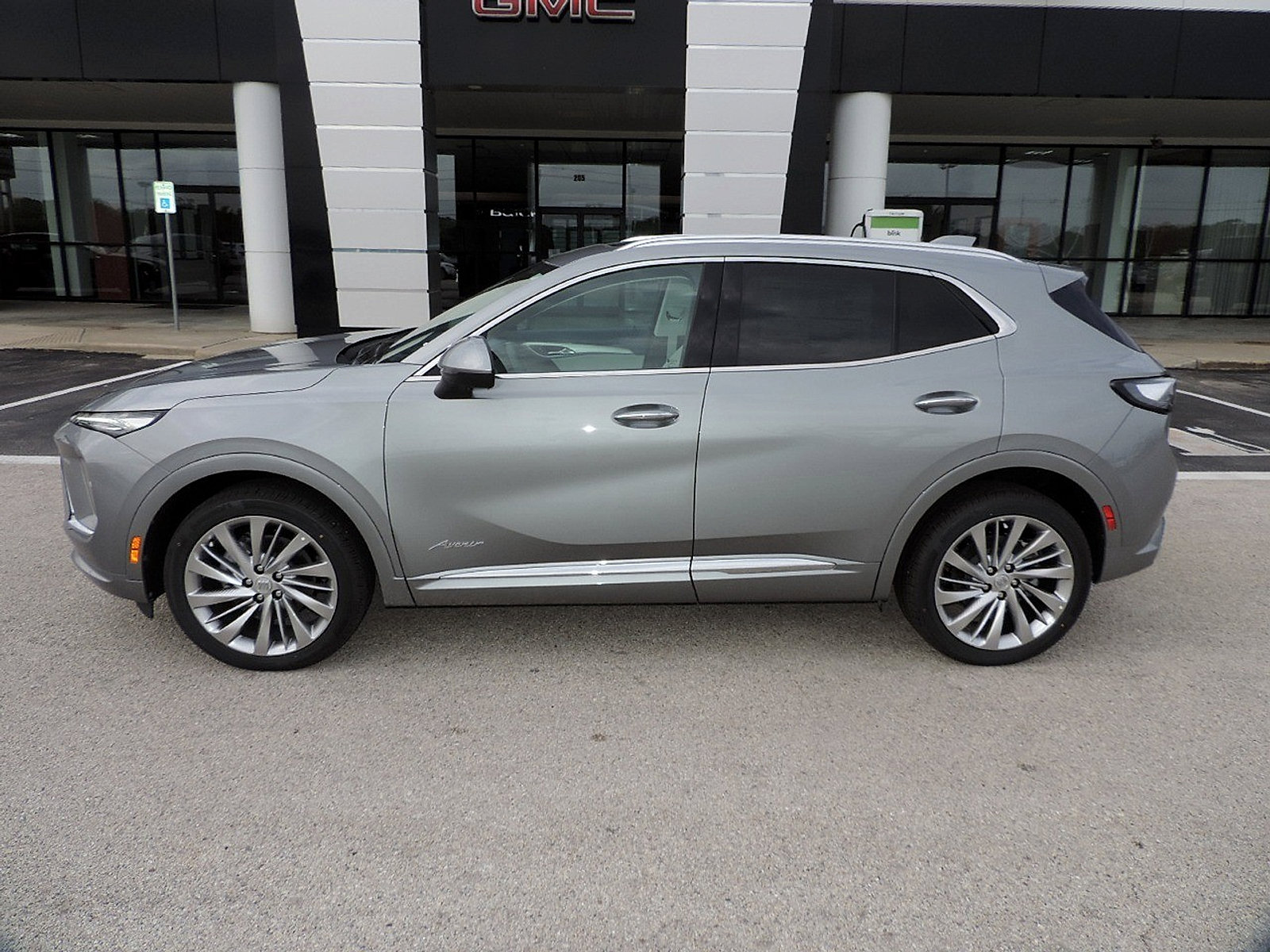 New 2026 Buick Envision Avenir AWD/4WD image 8