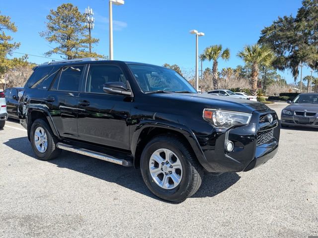 Used 2017 Toyota 4Runner SR5 Premium image 2
