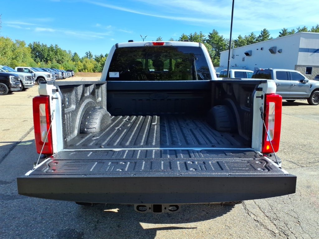 New 2027 Ford F250 XL w/ Tremor Off-Road Package AWD/4WD image 8