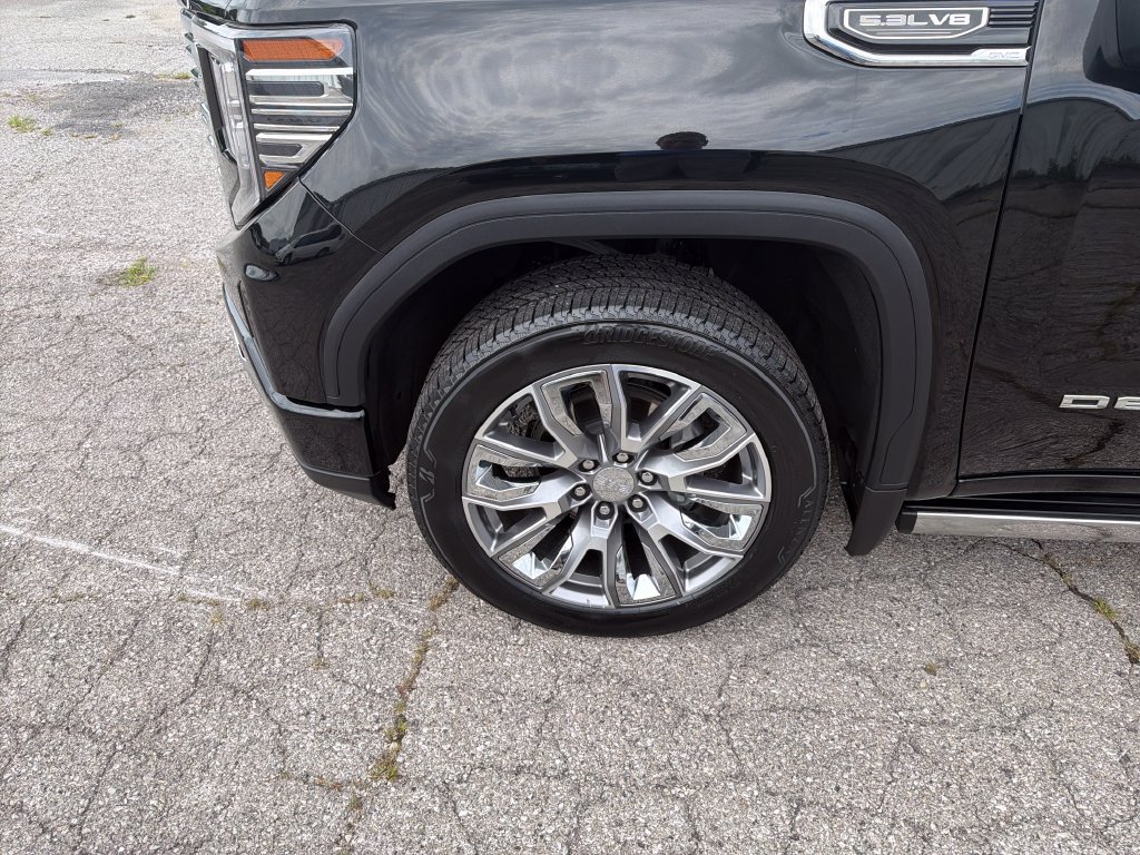 Used 2025 GMC Sierra 1500 Denali w/ Denali Reserve Package AWD/4WD image 11