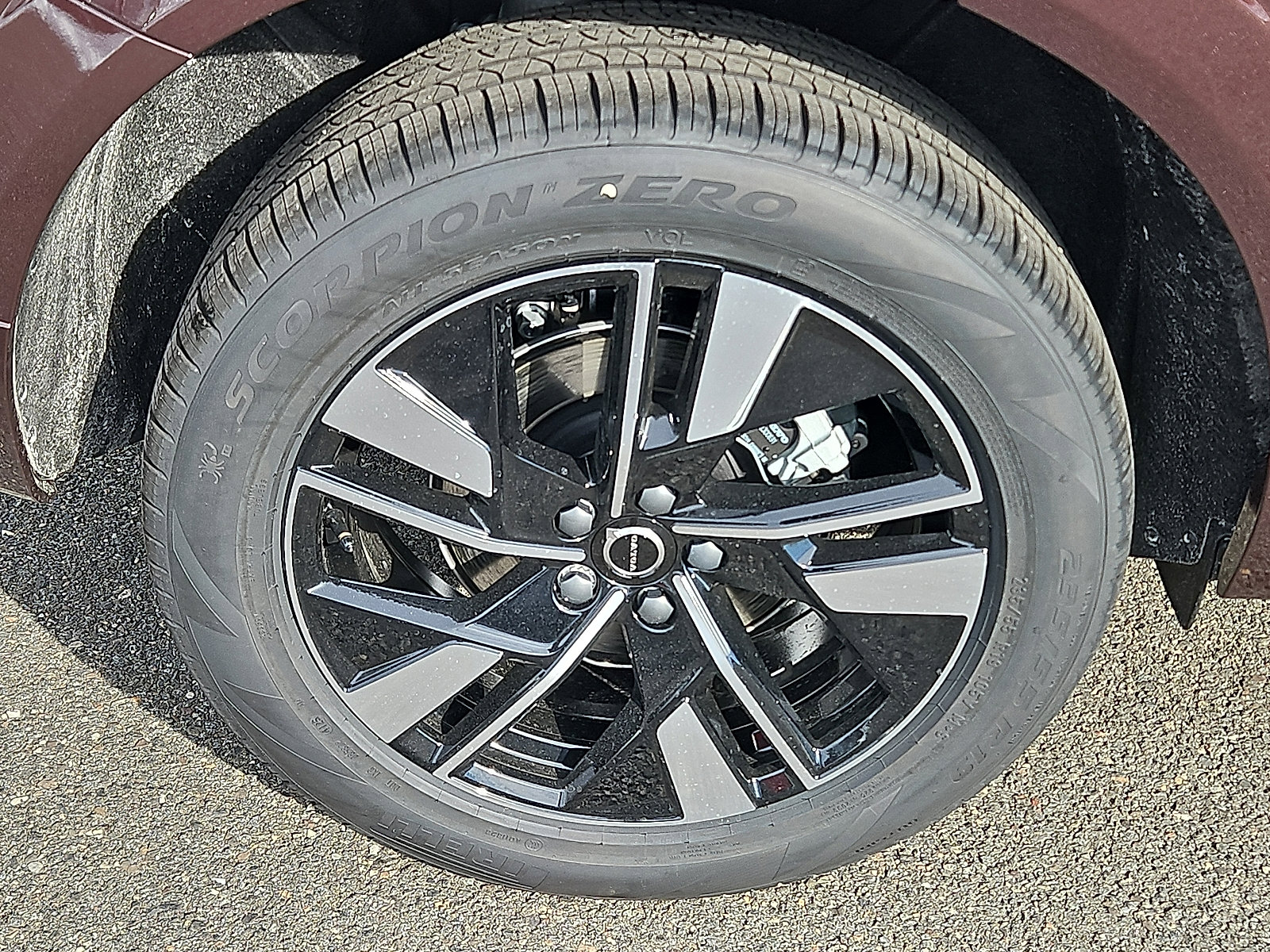 New 2026 Volvo XC60 B5 Plus w/ Protection Package Premier image 7