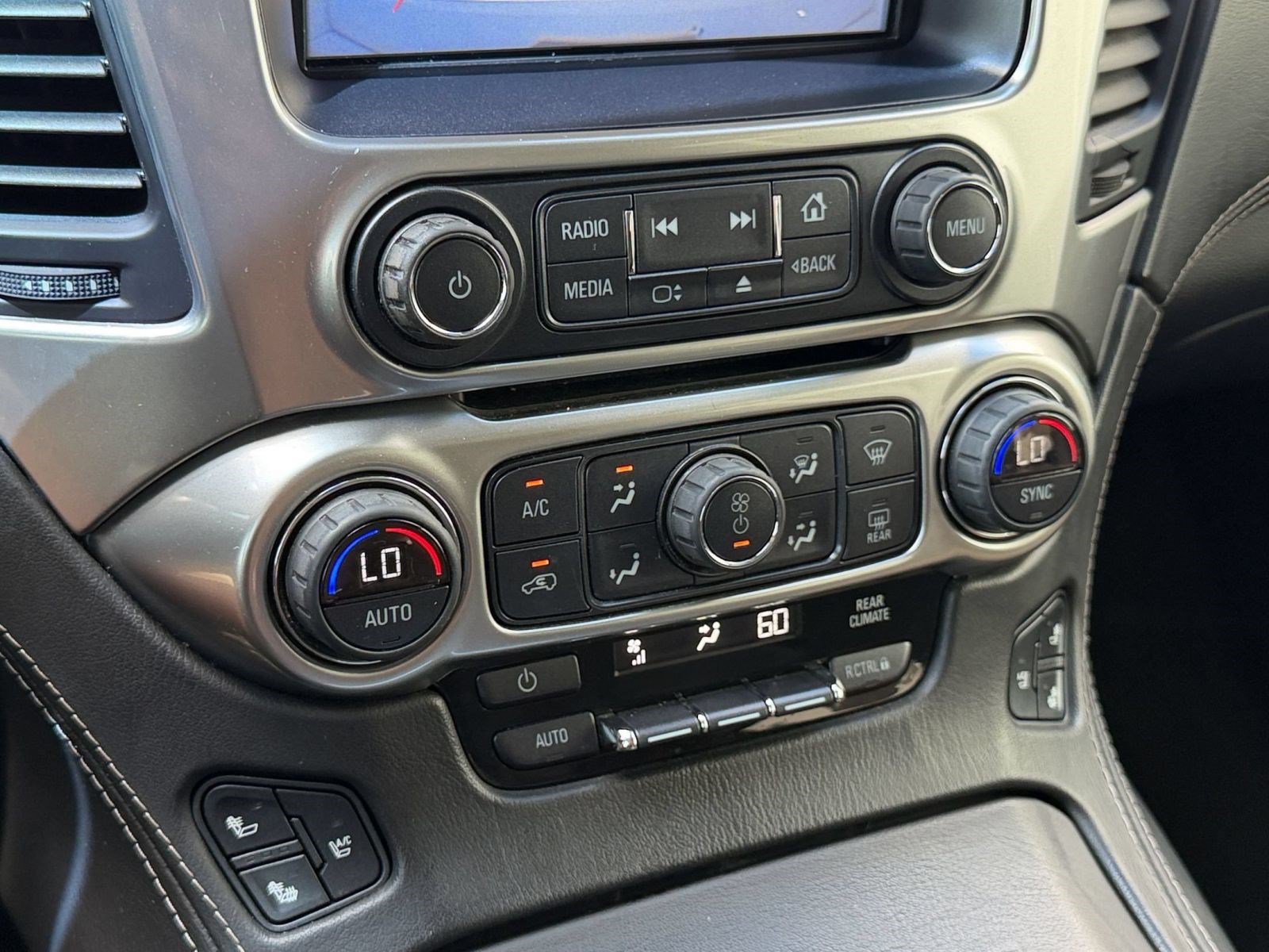 Used 2016 Chevrolet Suburban LTZ RWD image 19