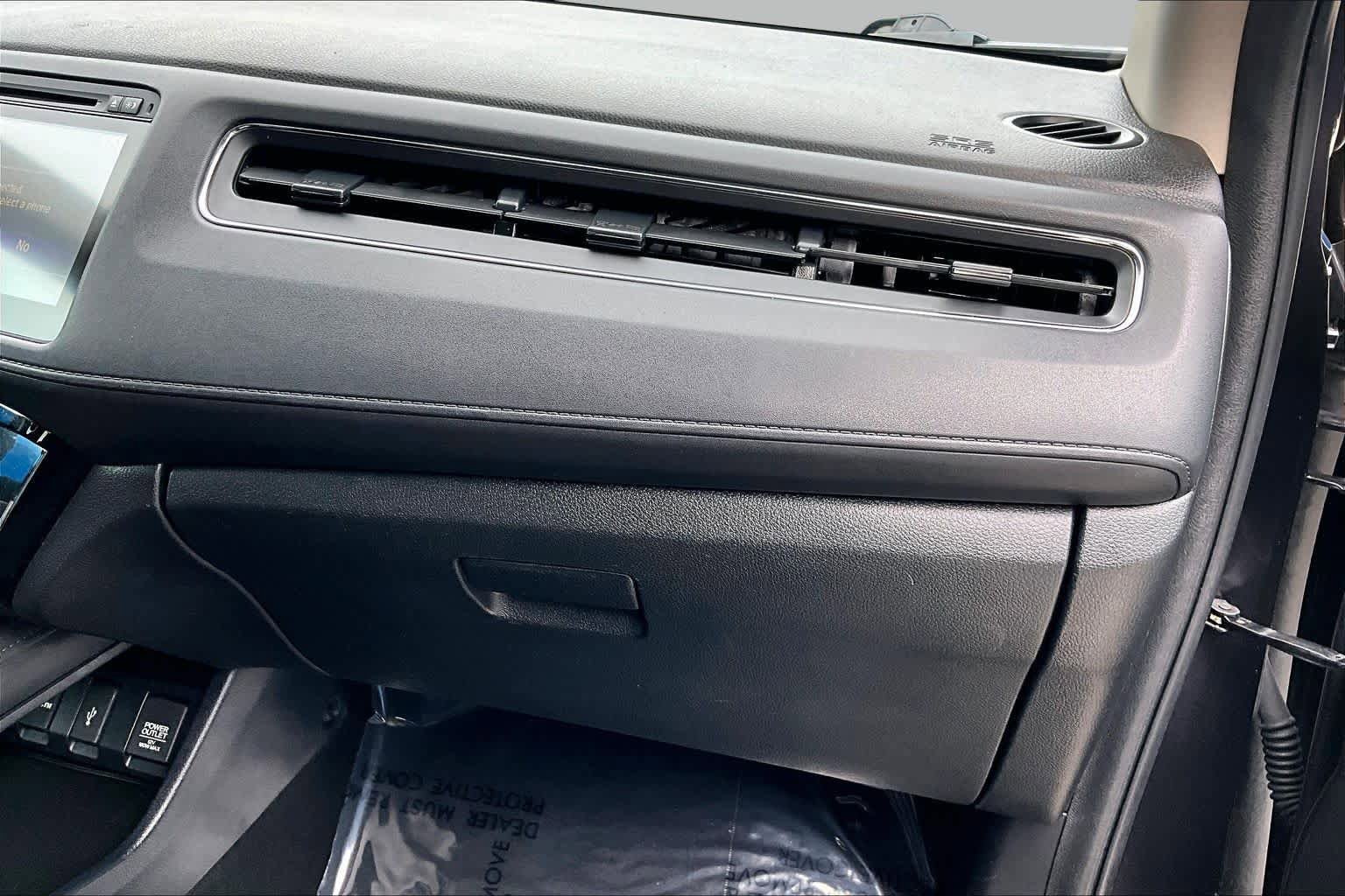 Used 2016 Honda HR-V EX image 19