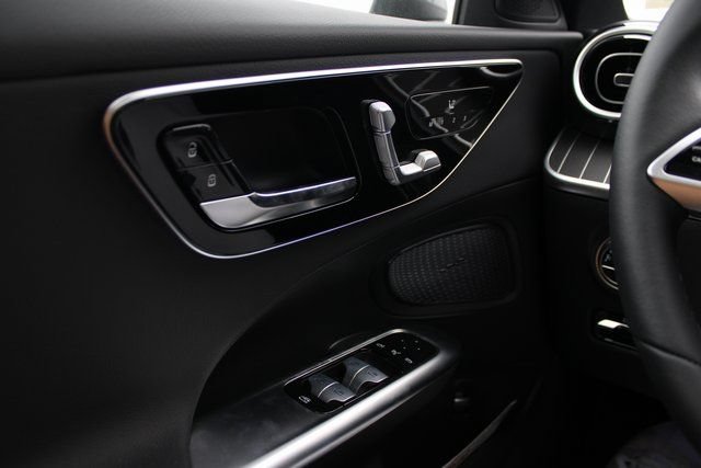 New 2025 Mercedes-Benz C 300 4MATIC Sedan image 22