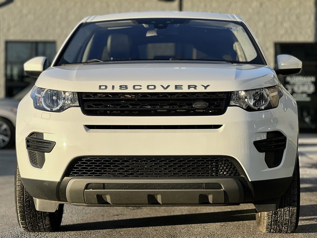 Used 2019 Land Rover Discovery Sport SE image 12