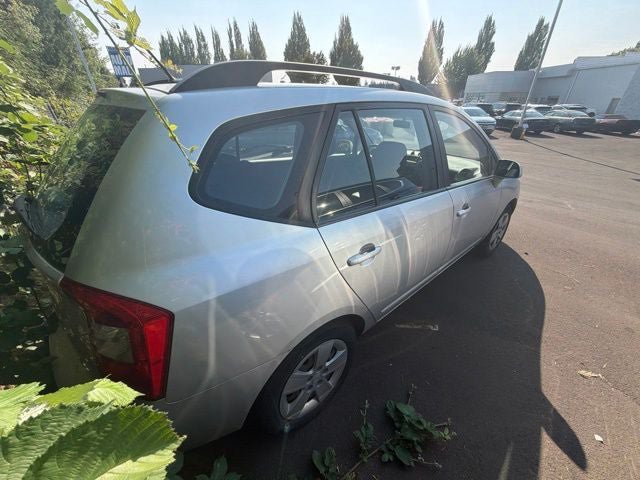 Used 2009 Kia Rondo LX FWD image 2