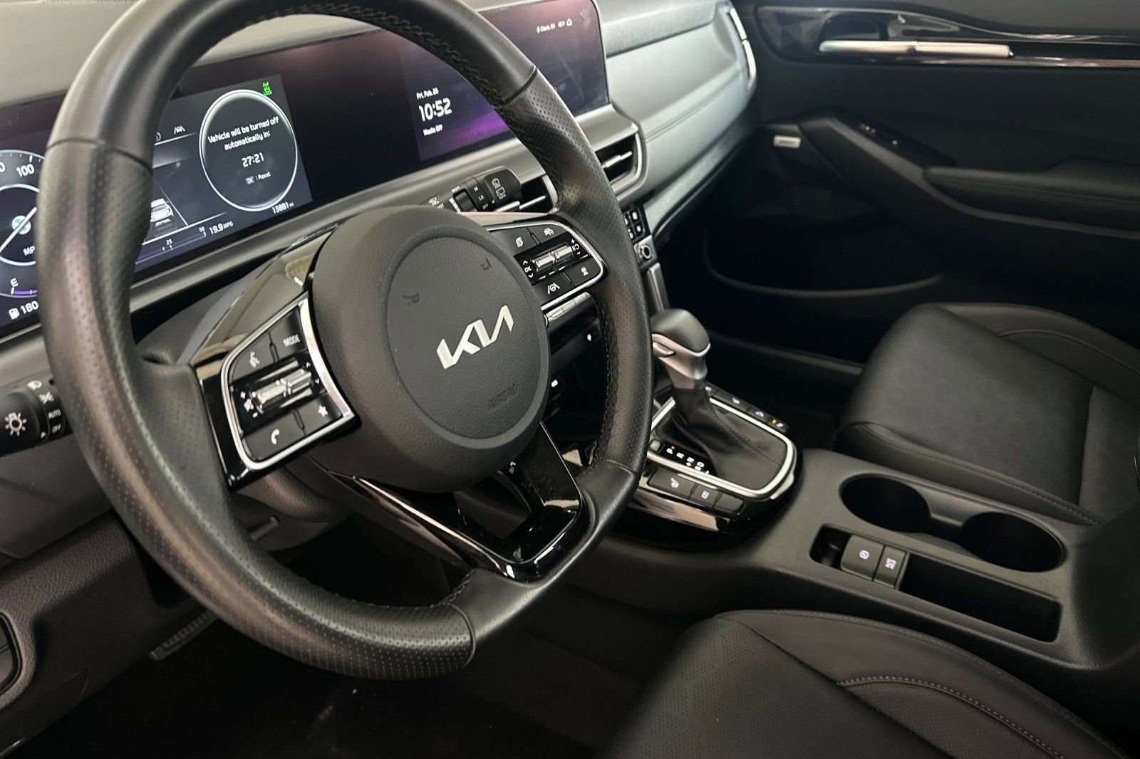 Used 2025 Kia Seltos SX image 10