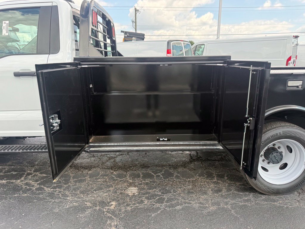 New 2026 Ford F550 4x4 Regular Cab Super Duty image 41