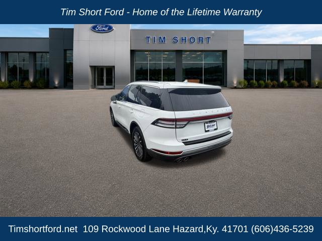 Used 2023 Lincoln Aviator AWD w/ Premium Package image 4