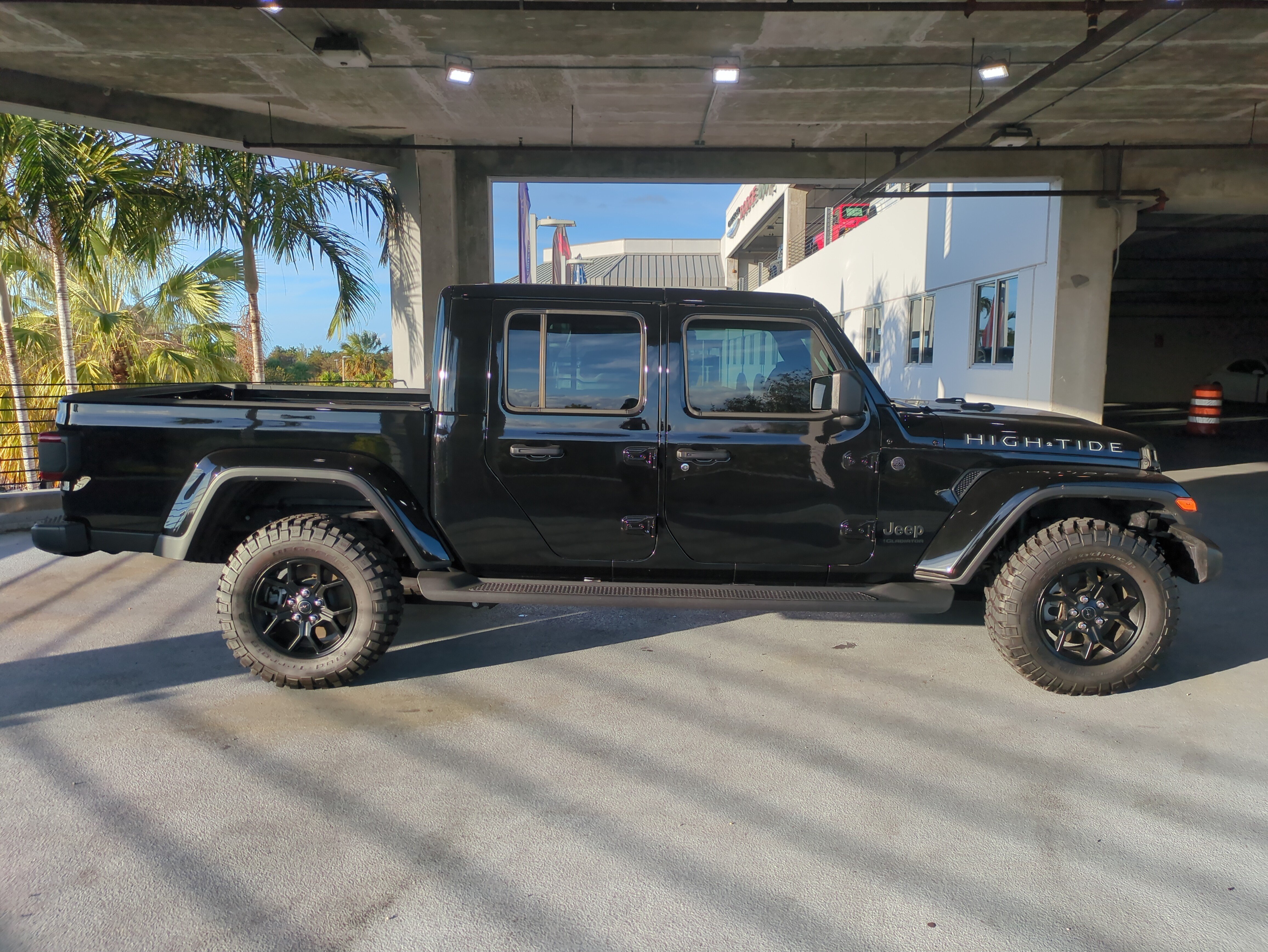 New 2025 Jeep Gladiator Sport AWD/4WD image 4