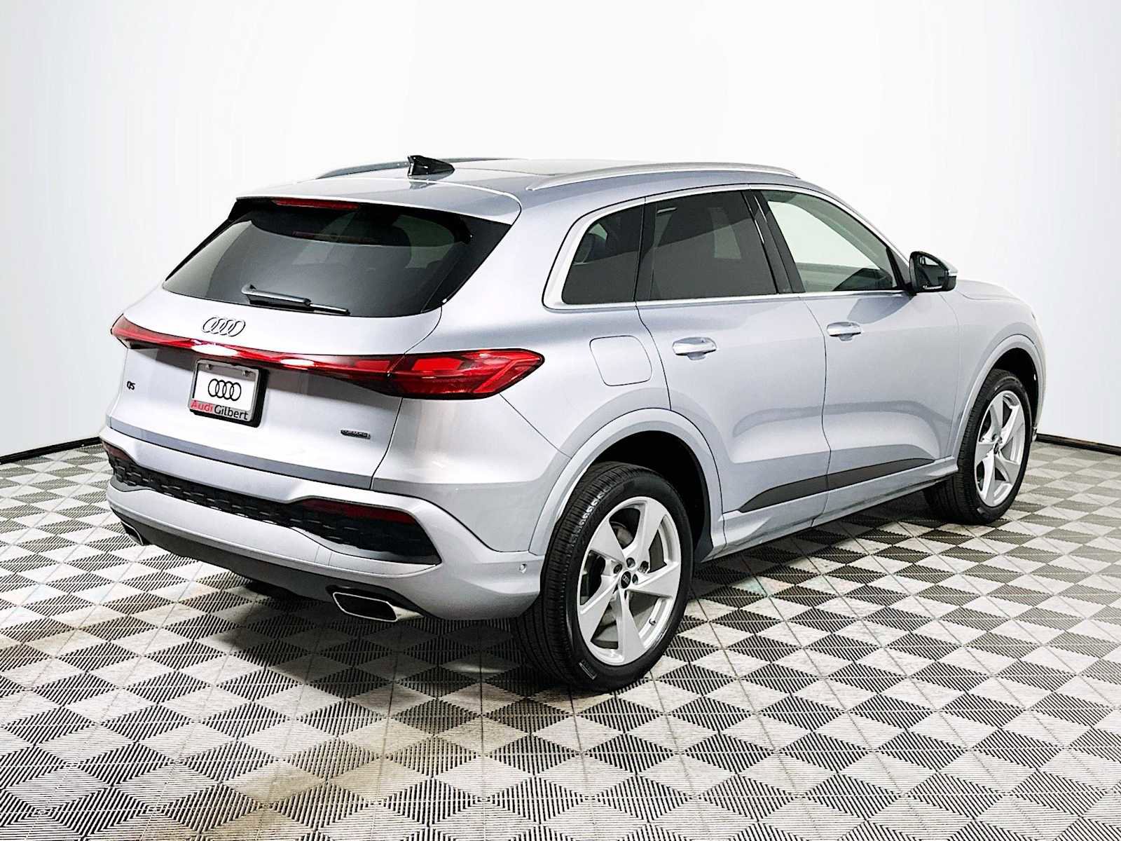 New 2025 Audi Q5 Prestige image 7