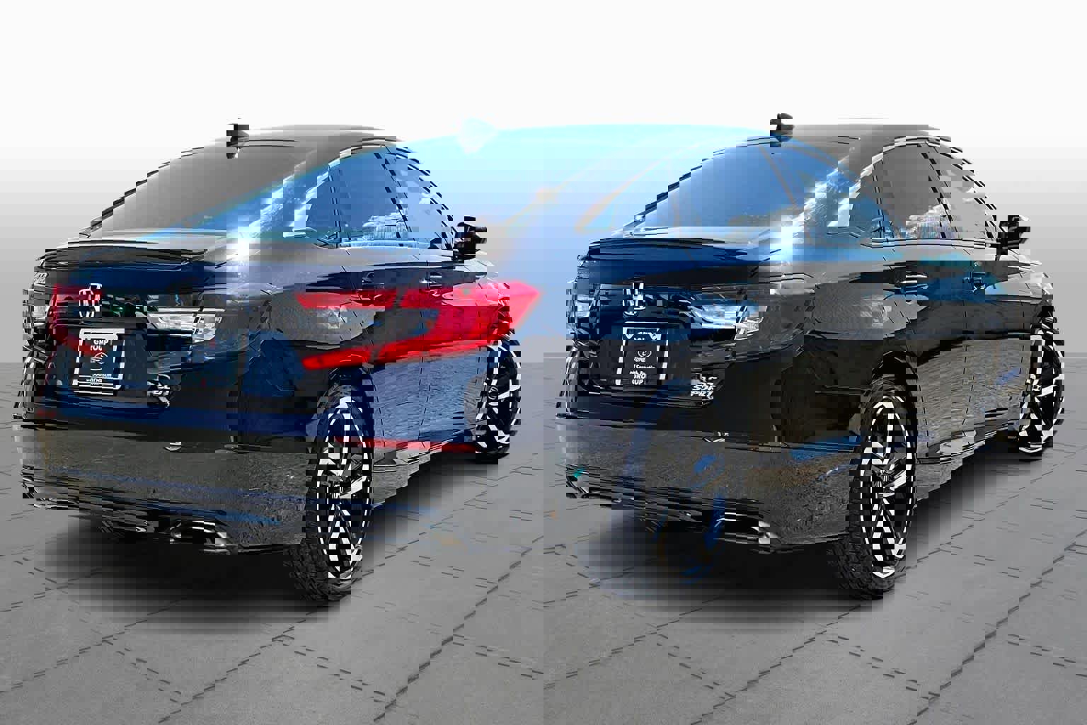 Used 2022 Honda Accord Sport image 13