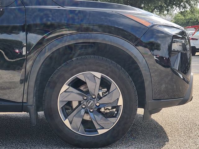 Used 2024 Nissan Rogue SV FWD image 8