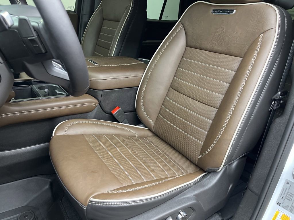 Used 2026 GMC Yukon Denali Ultimate w/ LPO, Floor Liner Package image 22