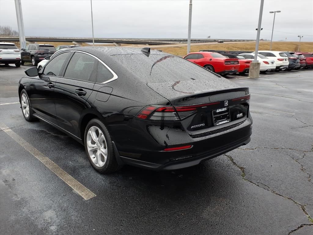 Used 2025 Honda Accord LX image 4