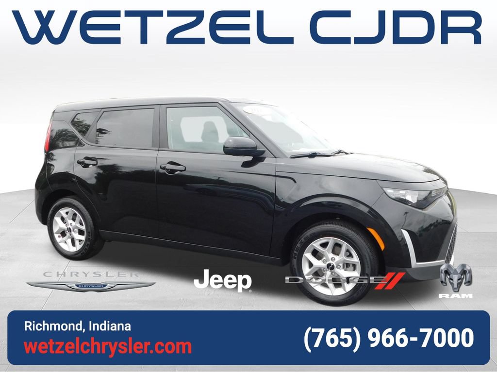 Used 2025 Kia Soul LX w/ LX Technology Package