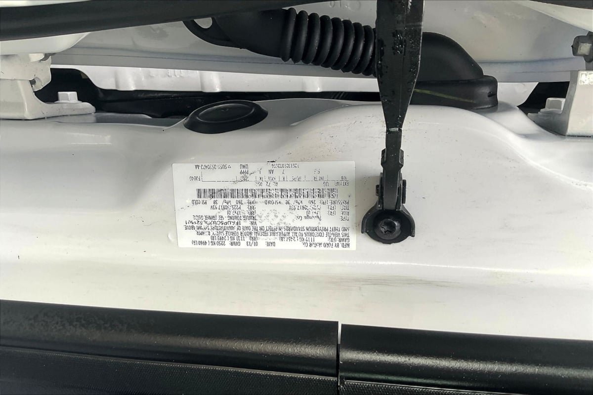 Used 2013 Ford C-MAX Energi FWD image 18