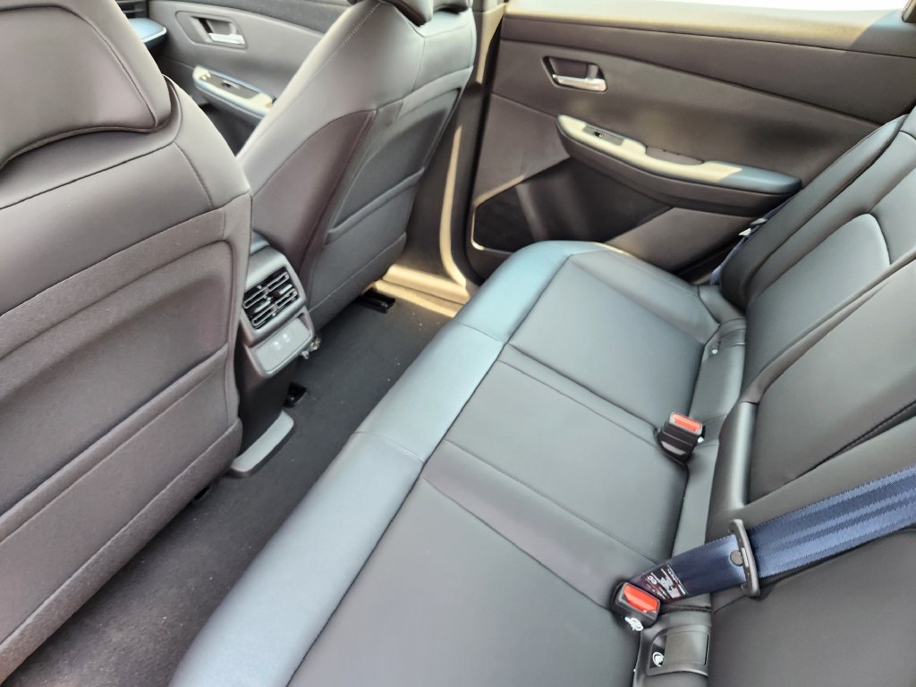 New 2026 Nissan Leaf SV+ FWD image 15