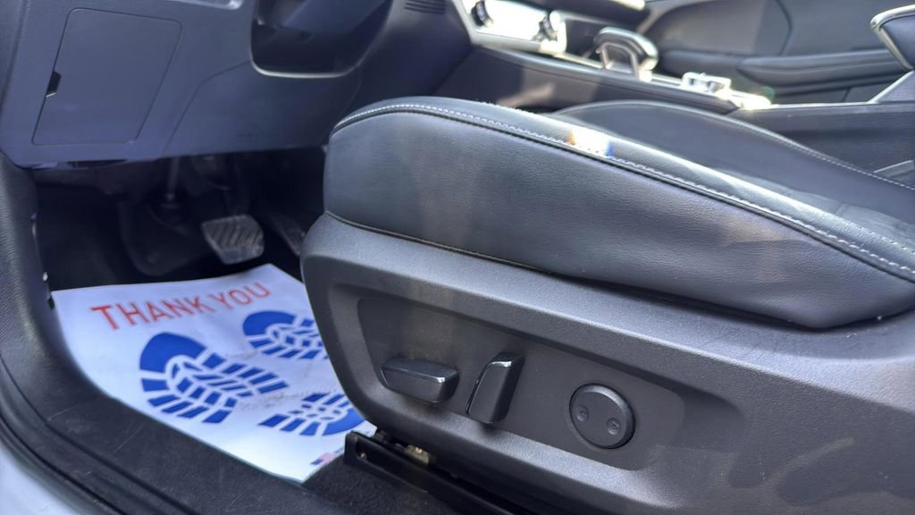 Used 2024 Mitsubishi Outlander SE Black Edition AWD/4WD image 12