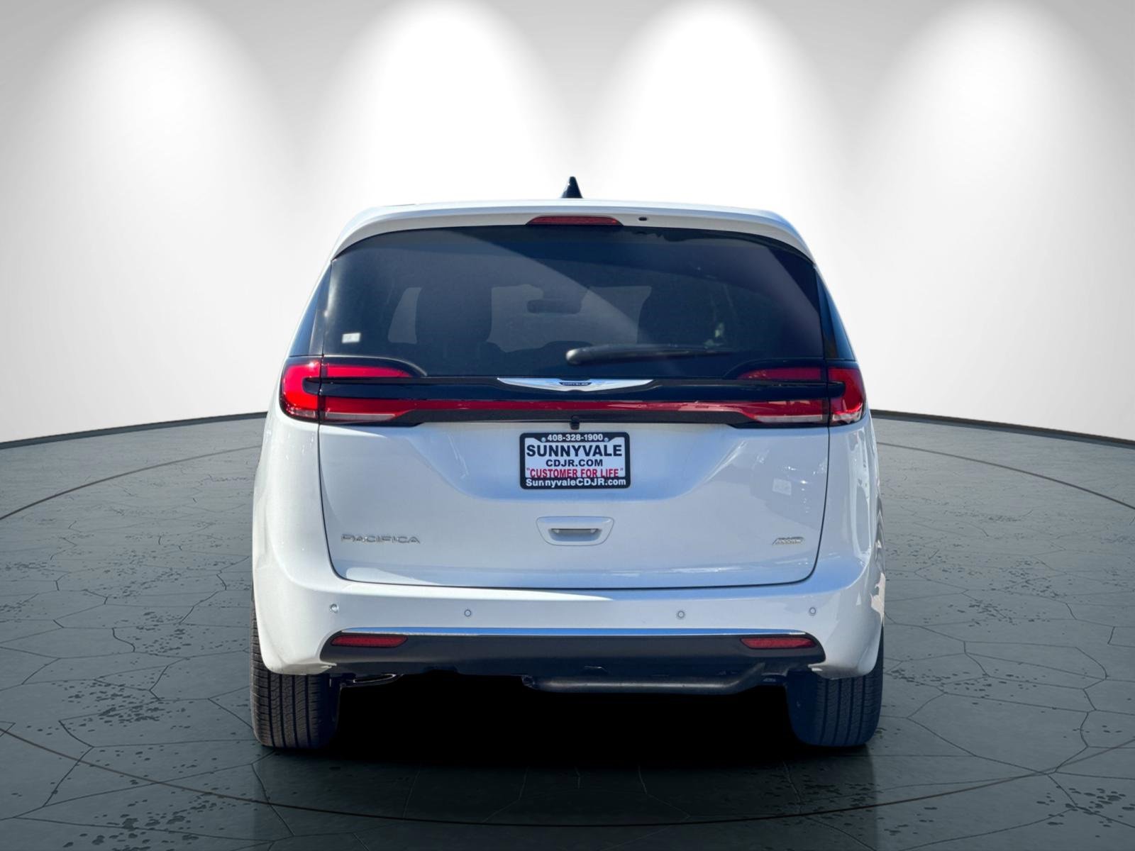 New 2026 Chrysler Pacifica Select image 5