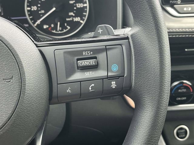 Used 2023 Nissan Rogue SV FWD image 27