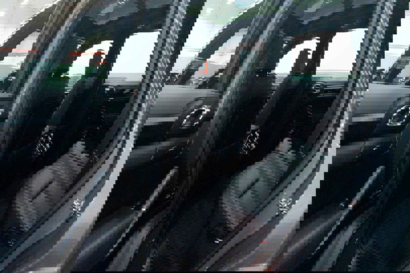 Used 2016 Porsche Cayenne image 25