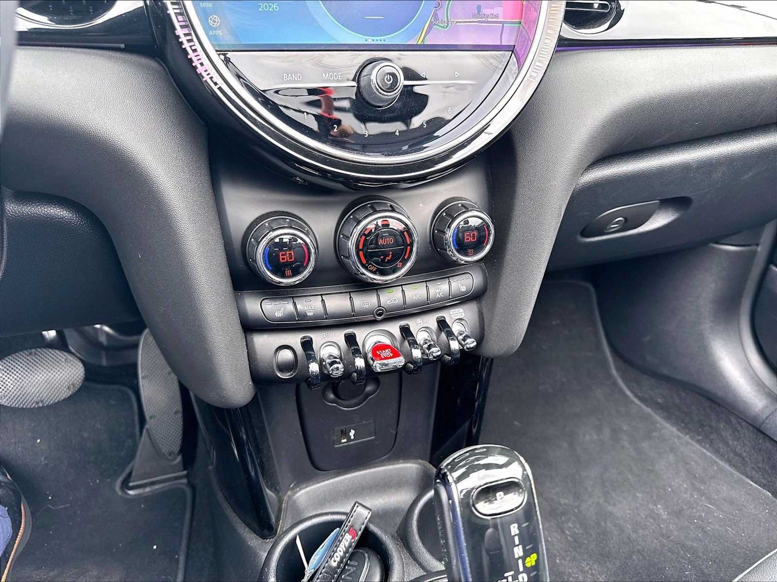 Used 2024 MINI Cooper S FWD image 32