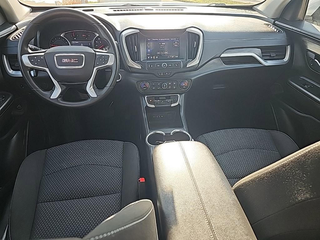 Used 2022 GMC Terrain SLE w/ Driver Convenience Package image 17