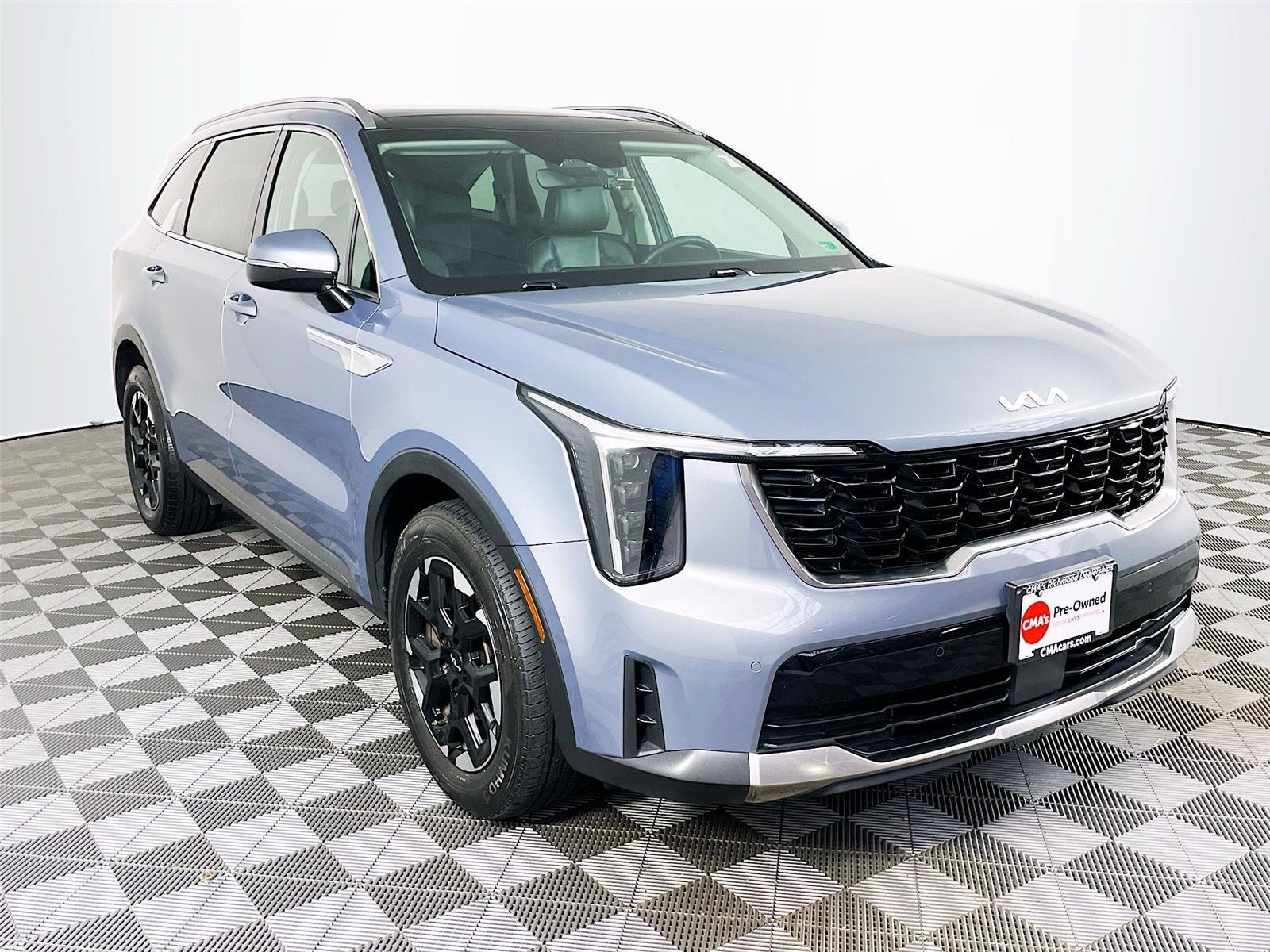 Used 2025 Kia Sorento S w/ Panoramic Sunroof Package FWD image 1