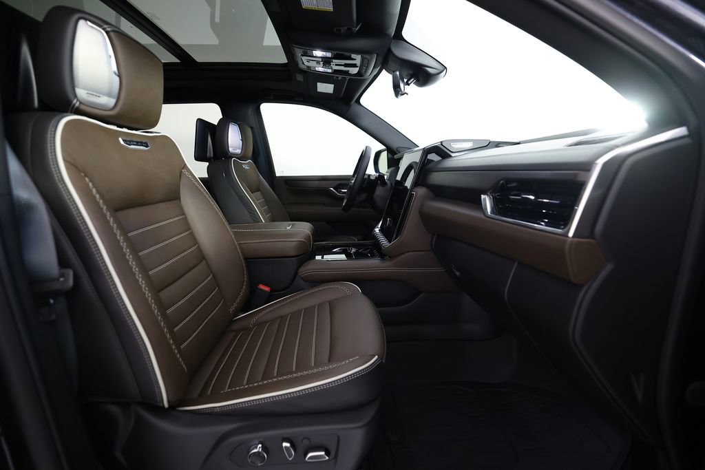 Used 2026 GMC Yukon Denali Ultimate image 10