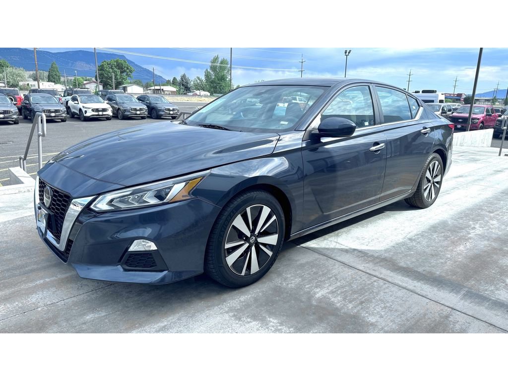 Used 2022 Nissan Altima 2.5 SV image 3