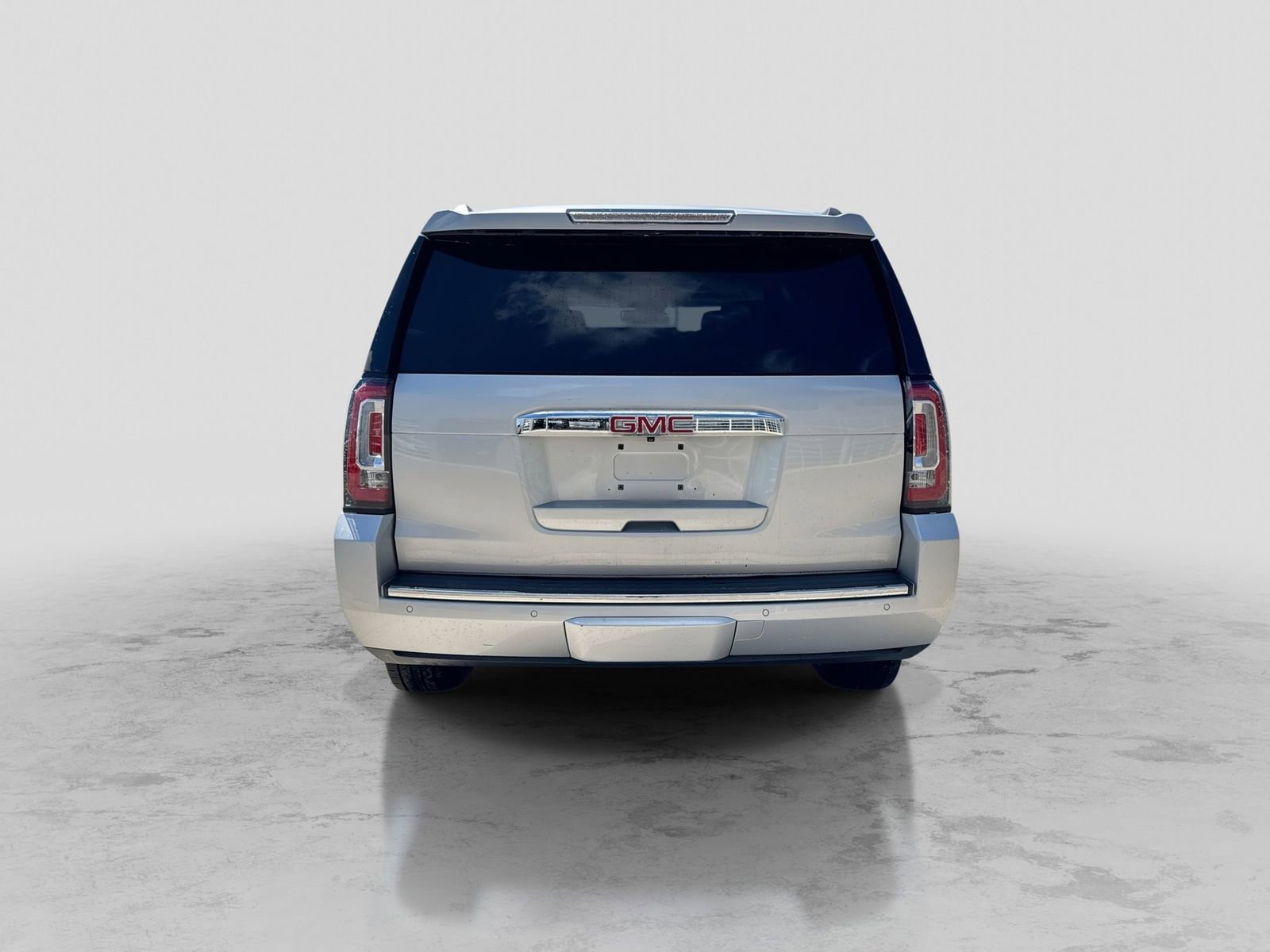 Used 2016 GMC Yukon Denali w/ Open Road Package AWD/4WD image 7