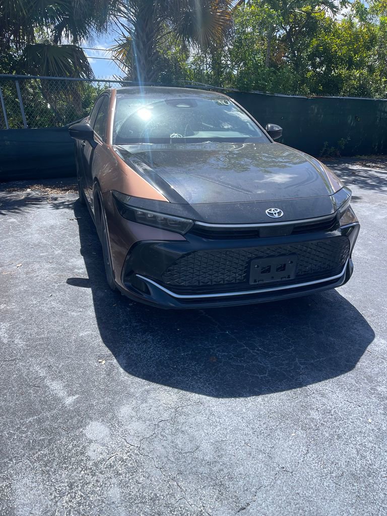 Used 2024 Toyota Crown Platinum AWD/4WD image 1