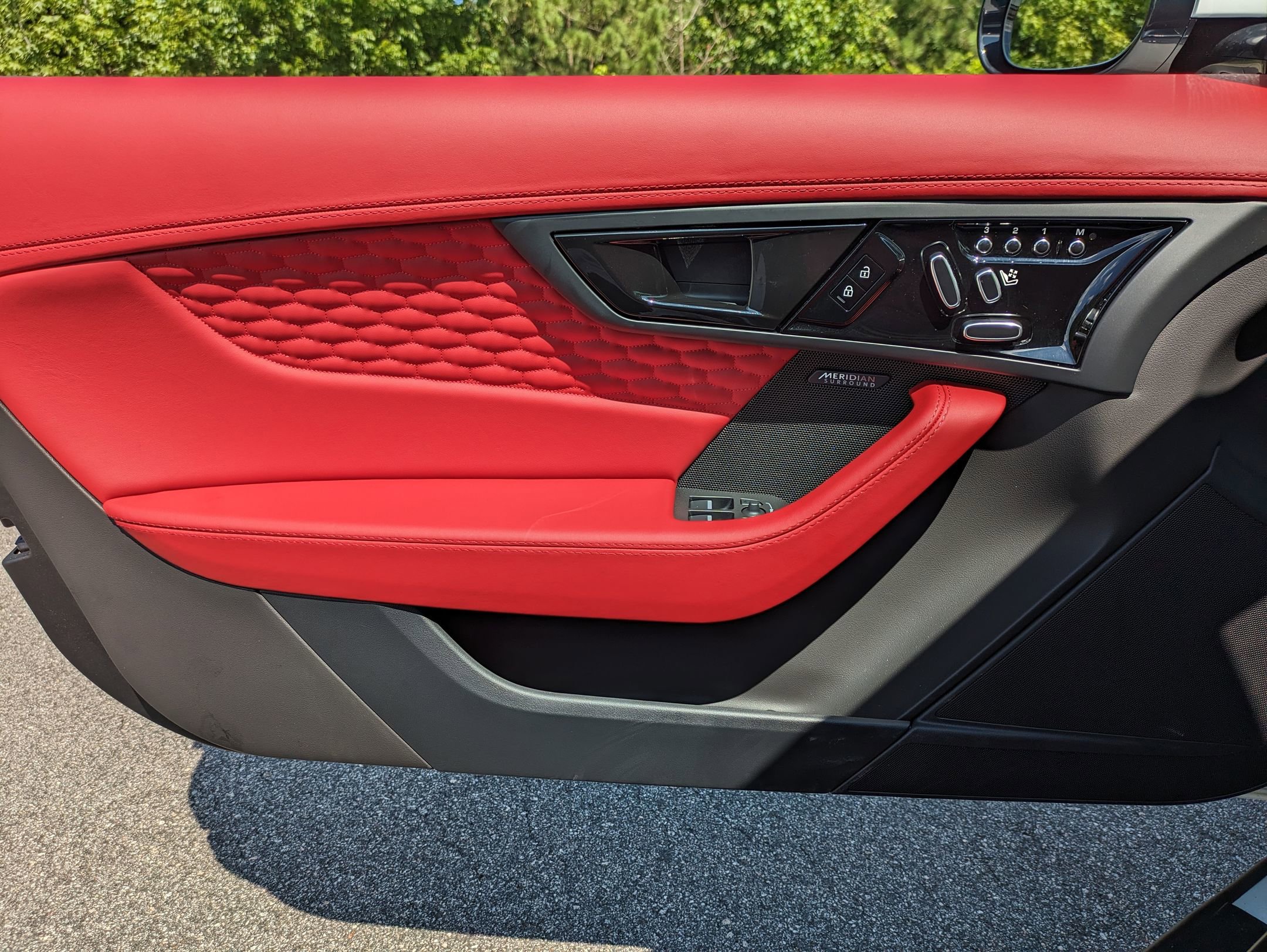 New 2024 Jaguar F-TYPE Coupe AWD image 19