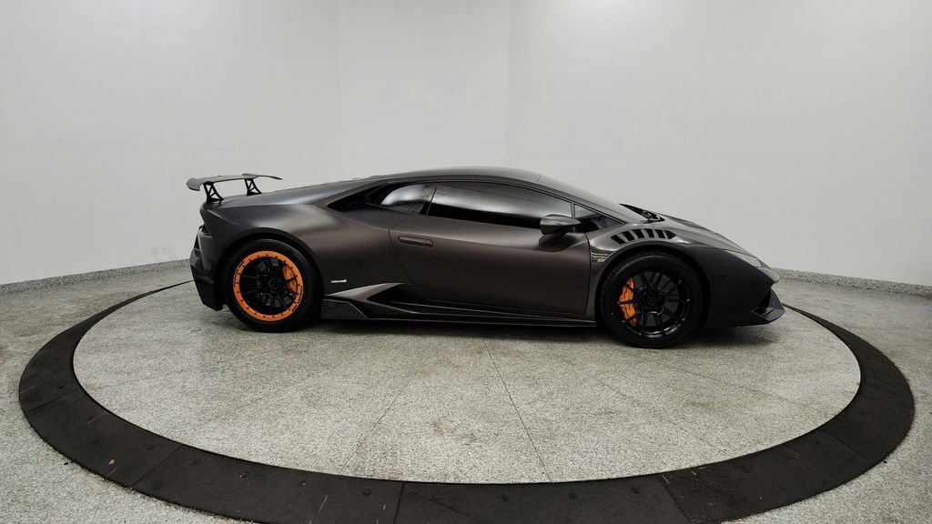 Used 2015 Lamborghini Huracan LP 610-4 AWD/4WD image 6